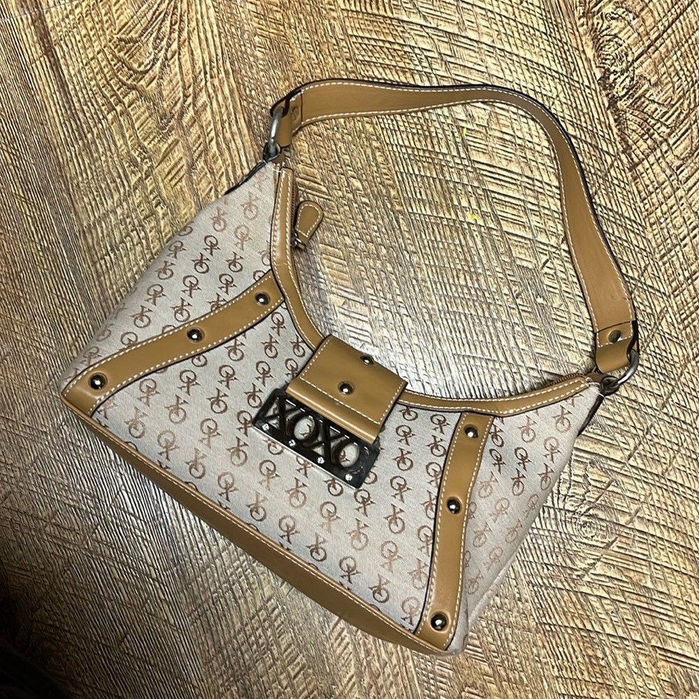 Tan purse